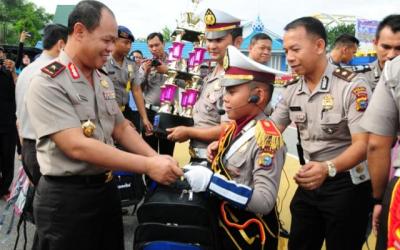 Polisi Cilik Bengkalis Terima Piala Bergilir dari Kapolda Riau
