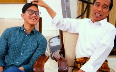 Jokowi Omeli Kaesang Karena Gaya Rambut Gaulnya