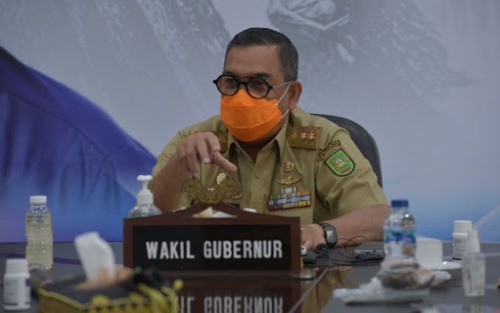 Wagub Riau Tuding Bandar Narkoba Penyebab Karhutla