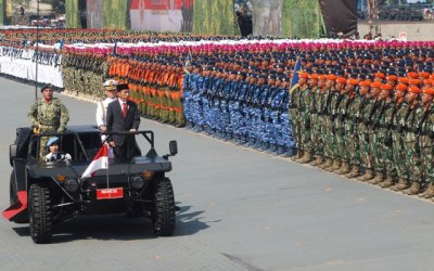 Presiden Jokowi Janji Bakal Naikan Ganji TNI