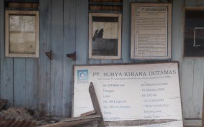 PT Surya Kirana Dutamas Terlantarkan Kayu Tebangan
