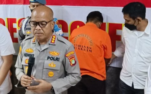 Polisi Tangkap Guru SD Cabuli Delapan Siswa dalam Kelas