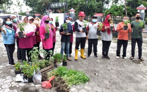 Begini Cara Camat Babadan Hijaukan Wilayahnya