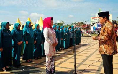 Bupati Sukiman Lantik Bunda Paud Kabupaten Rohul