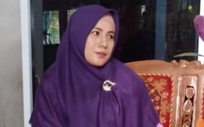 Rismayeni : Tidak Mengeluarkan Siswa, Kami Sarankan Pindah