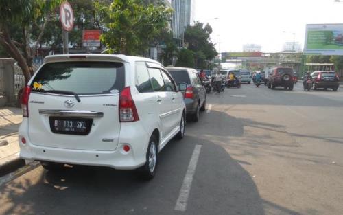 Tarif Parkir Mobil di DKI Bisa Tembus Rp 60.000 Per Jam 
