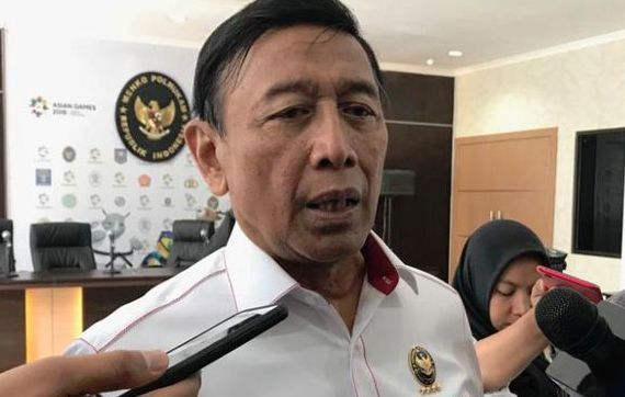 Wiranto Minta Kedua Belah Pihak Menahan Diri