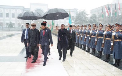 Salju Guyur Pertemuan Jokowi dan Presiden Afghanistan