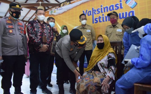 Kabupaten Sidoarjo Kejar Target 60 Persen Vaksinasi Lansia 