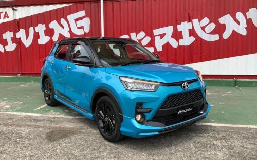 Inden Mobil Toyota Raize TSS Tembus Satu Tahun 