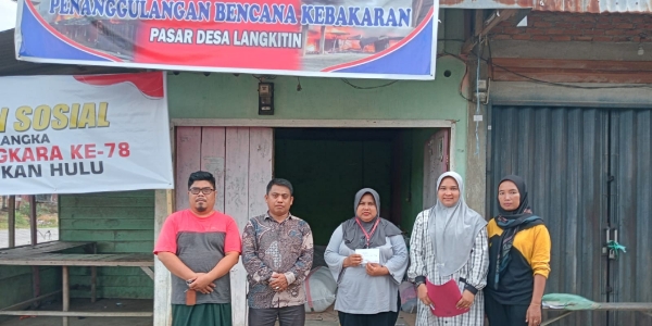 Pengurus GSSB Mesjid Jamiatul Mukarromah Serahkan Bantuan Korban Kebakaran