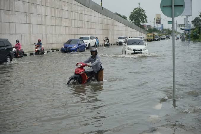 Hujan Sejak Pagi, Sejumlah Wilayah di Pekanbaru Terendam Banjir