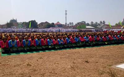 Ribuan Santri Ikuti Peringatan HSN di Stadion Gondanglegi