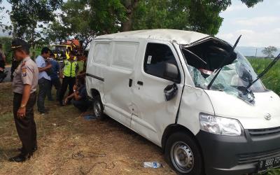 Mobil Angkut Uang BRI Ponorogo Alami Lakalantas