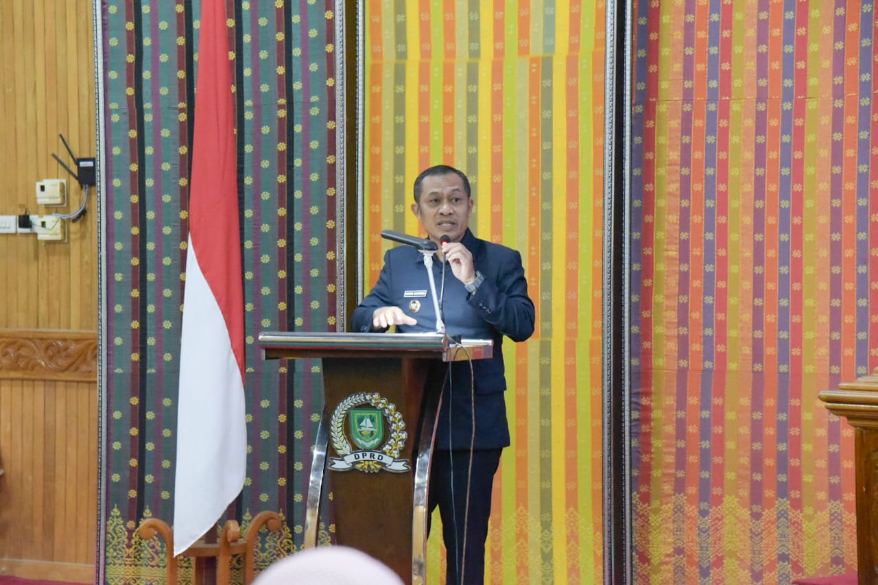 Bupati Bengkalis Sampaikan Pertanggungjawaban Ranperda APBD 2024