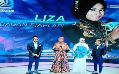 Bupati Rohil Ajak Dukung Sony dan Liza D'Akademy 4