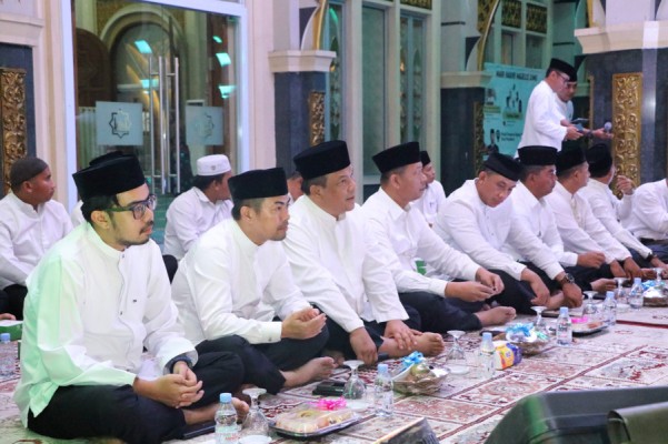 Wakil Ketua DPRD Pekanbaru Ginda Burnama, Hadiri Gema Takbir Idul Adha 1445 H