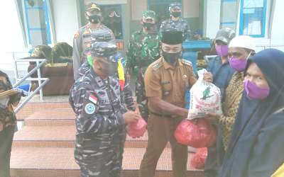 Komandan Pangkalan TNI-AL Dumai Baksos ke Palika