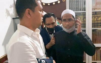 Hina Habib Luthfi, Ustaz Maaher Ditangkap 