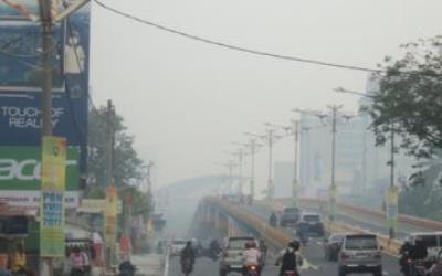 Pekanbaru Diselimut Kabut Asap Akibat Karhutla