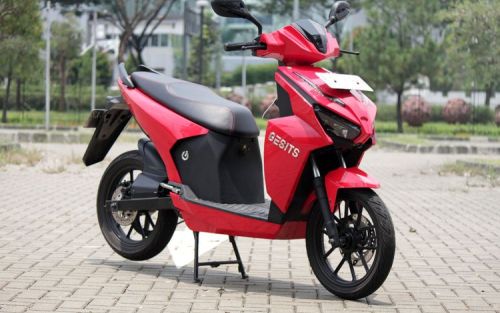 Mantap! Gesits Bakal Kenalkan Motor Listrik Versi Murah