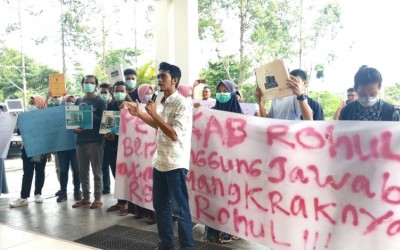 Mahasiswa Siap Buktikan Dugaan Korupsi RSUD Rohul