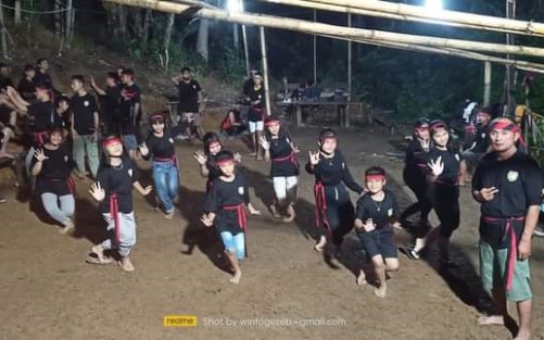 Seni Bela Diri Tradisional Nias Selenggarakan Ritual Adat