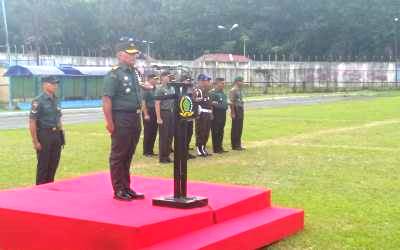 TNI dan Polri Gelar Pasukan Jelang Kedatangan Jokowi