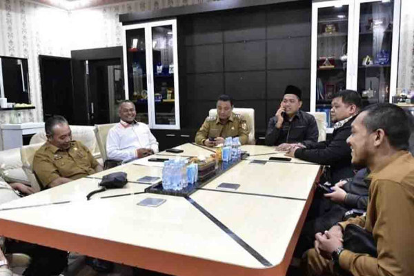 Pimpinan DPRD Sambut Kunjungan Wakil Wali Kota Pekanbaru Markarius Anwar