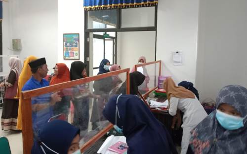 PT AA dan Puskesmas Sungai Apit Lakukan Pengobatan Gratis