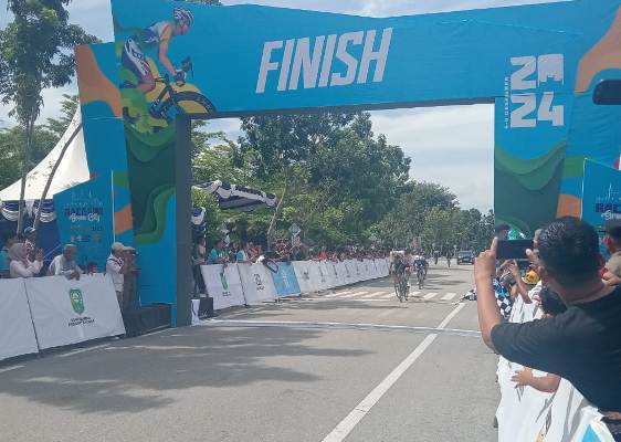 Tour de Siak 2024 : Pembalap Indonesia Finish Tercepat di Stage ll