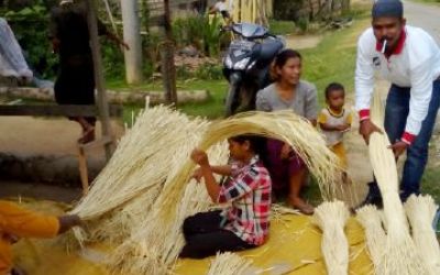 Rakan Mualem Ikut Membangun Ekonomi Masyarkat Pesisir