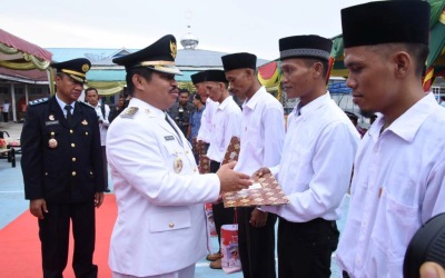 Bupati Bengkalis Serahkan Remisi Bebas kepada 5 Napi
