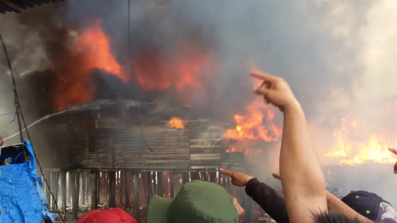 Rumah Warga Panipahan Diamuk Jago Merah