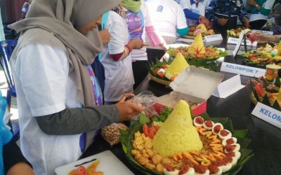 Giliran Ngawi, Hari Ini Para Ibu Hias Tumpeng