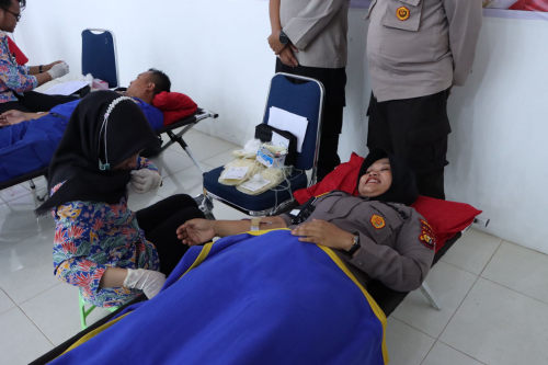 Sambut HUT ke 75, Polwan Polres Siak Gelar Bhakti Donor Darah