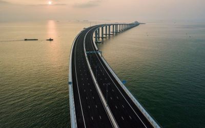 Presiden Xi Jinping Resmikan Jembatan Terpanjang Dunia