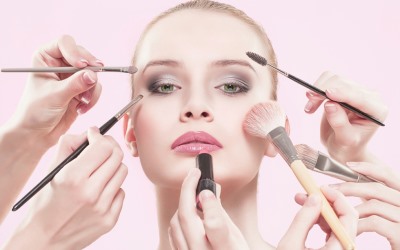 Tips Makeup Agar Terlihat Flawless di Kamera