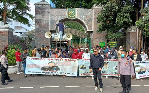 Demo ke Kejagung, GMPPK Sebut Kajati Riau Mandul