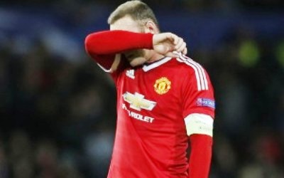 Van Gaal dalam Tekanan Terkait MU Tertinggal 2 Gol