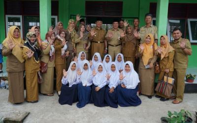 Usai Libur Panjang, Bupati Inhil Sidak SMPN 1 Tembilahan