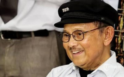 Klep Jantung Bocor, BJ Habibie Dirawat di Jerman