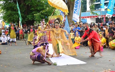 Yuk Wisata ke Lombok, Ada Parade Budaya Festival Mentaram