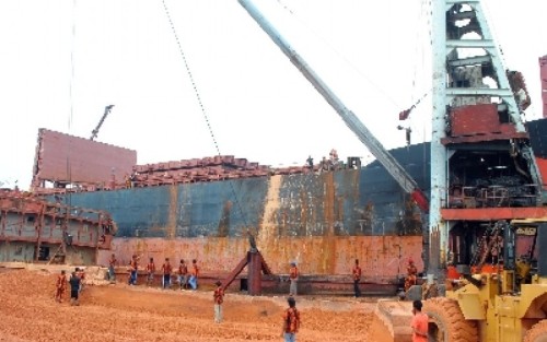 Jokowi Pastikan Setop Ekspor Bauksit Tahun Ini