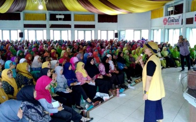 Wanita Cantik Ini Giat Suarakan Perlindungan Anak dan Wanita