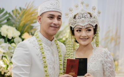 Pernikahan Siti Badriah di Gang Sempit Tetap Megah