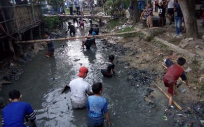 TKI Alami Gangguan Jiwa Buang Uang ke Sungai Jutaan Rupiah