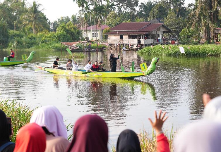 Buka Serindit Boat Race 2026, Bupati Siak Afni Z Puji Kreativitas Panitia