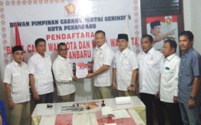 Taufik Arrakhman Kembalikan Formulir ke Gerindra