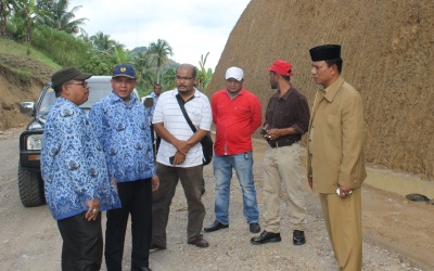 Penghambat Pembangunan Jalan Akan Ditindak Tegas